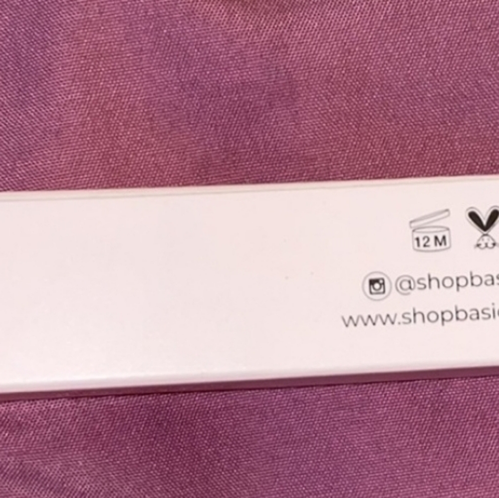 BASIC BEAUTY · SUMMER LIP OIL - Picture 7 of 7